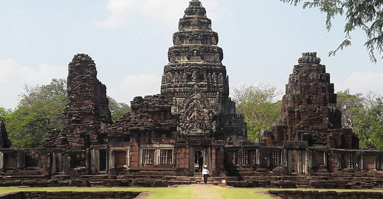 ปราสาทหินพิมาย อีกหนึ่งพุทธสถานโบราณ ที่สำคัญของไทย – Asian ...